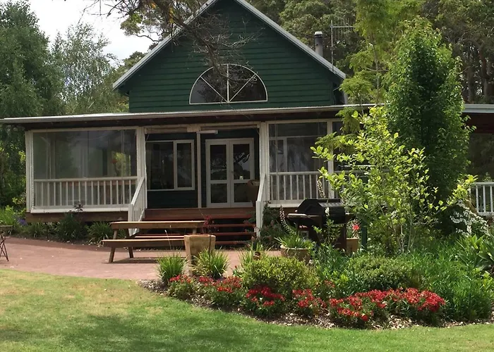 Lakeside Garden Chalet